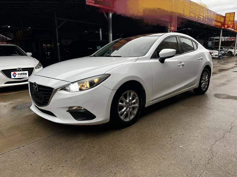 Mazda 3 Angkesaila 2014 Sedan 1.5L Automatic Comfort