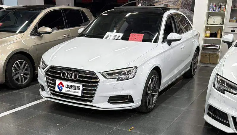 Audi A3 2017 Limousine 40 TFSI Fashion Edition