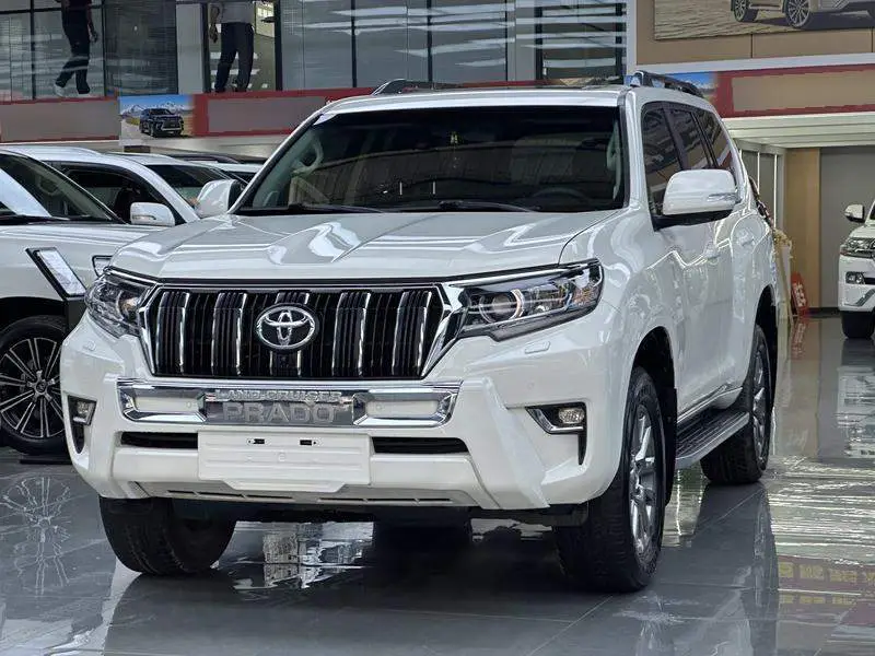Prado 2019 3.5L Automatic TX-L Premium Edition rear-mounted spare tire
