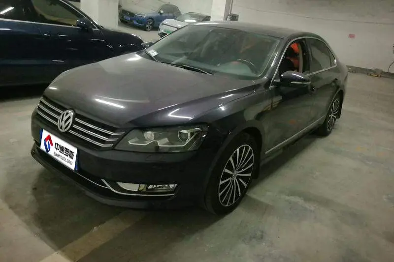 Passat 2014 1.8TSI DSG Royal Navigation Edition