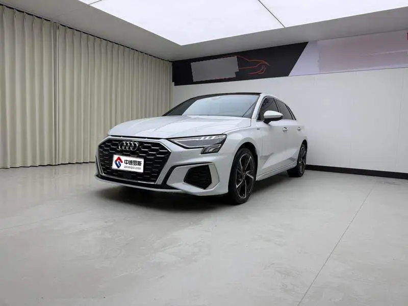 Audi A3 2021 Sportback 35 TFSI Stylish and sporty