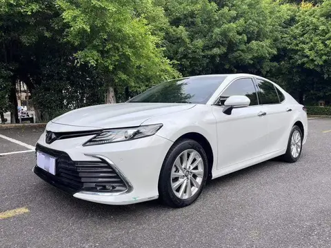 Camry 2021 2.0G Deluxe Edition