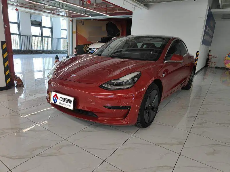 Model 3 2019 Standard Range RWD Upgraded Edition