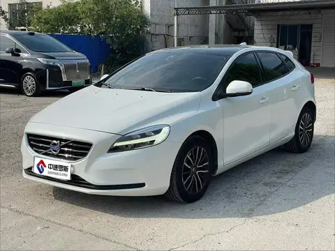 Volvo V40 2017 T3 Zhiyi Edition