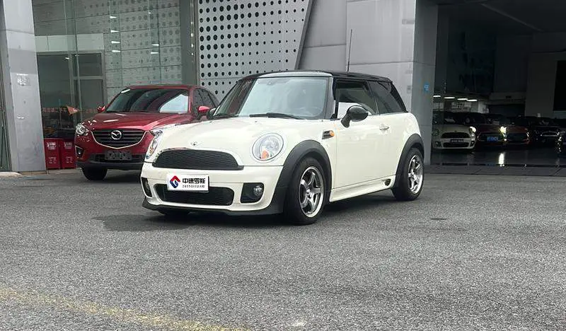 MINI 2011 1.6L COOPER Fun