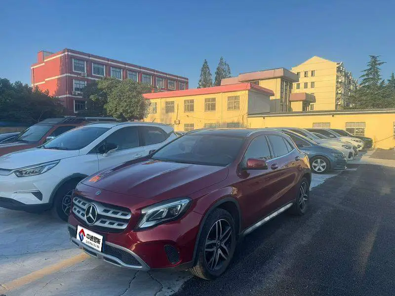 Mercedes-Benz GLA 2017 GLA 200 Fashion Edition