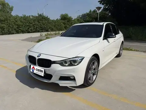 BMW 3 Serie 2018 330i M Sport Night Edition