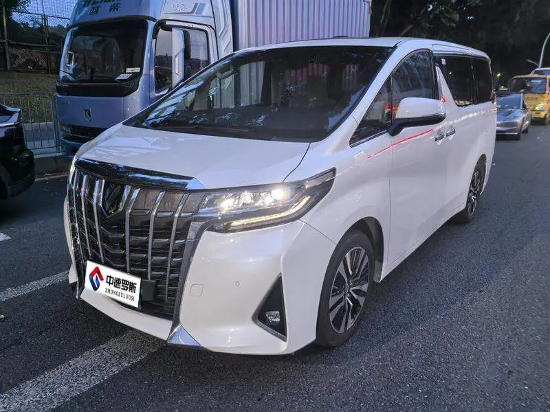Alpha 2018 facelift 3.5L luxury version