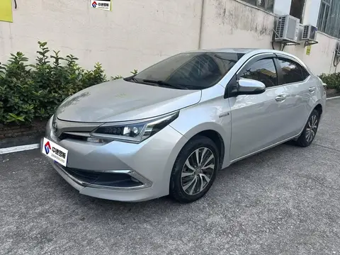 Corolla 2017 Hybrid 1.8L E-CVT Leading Edition