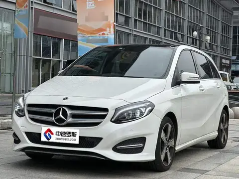 Mercedes-Benz B-Class 2019 B 200 Fashion