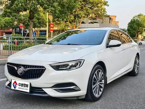 Regal 2017 28T Premium Edition