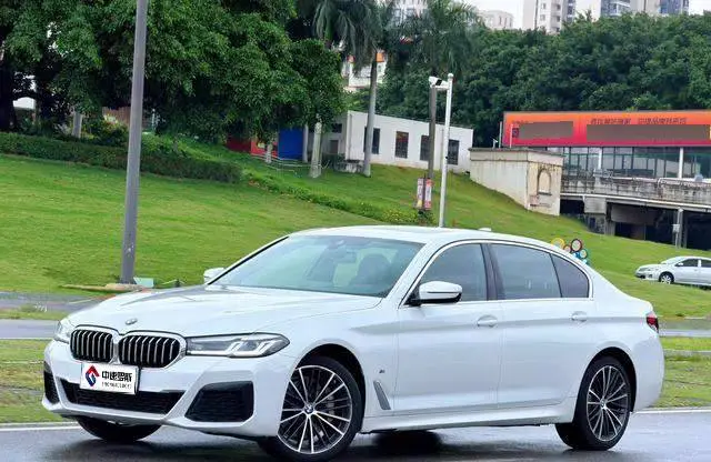 BMW 5 Series 2023 530Li Leading M Sport Package