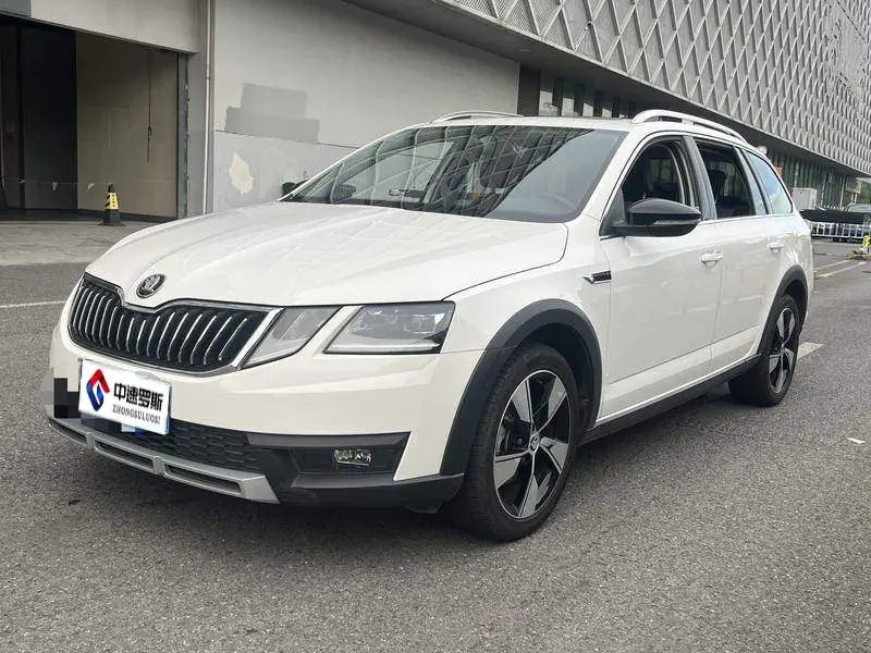 Octavia 2018 TSI280 DSG Luxury Edition