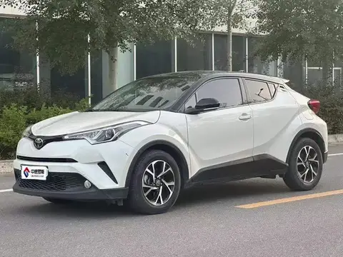 Toyota C-HR 2018 2.0L Leading Sunroof Edition National VI