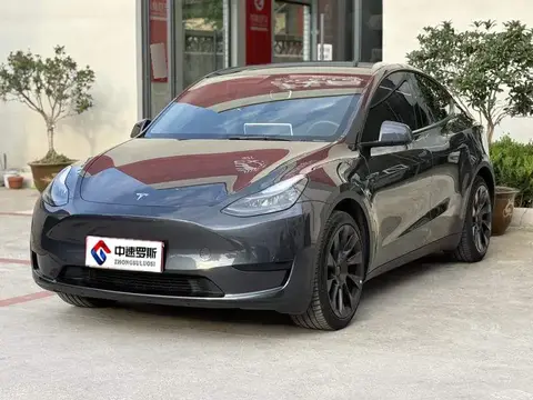 الطراز Y 2024 rear-wheel drive version