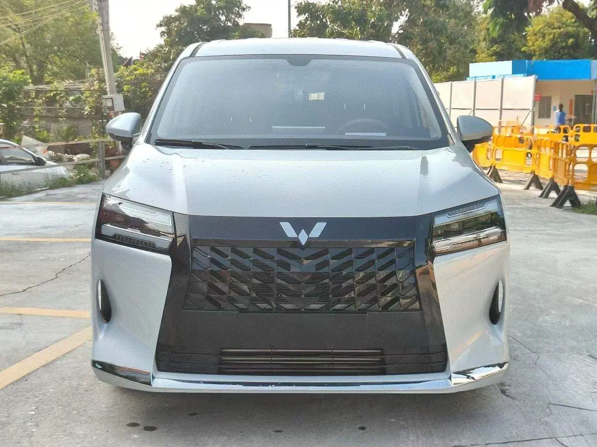 Starlight 730 2025 1.5T CVT Elite Edition