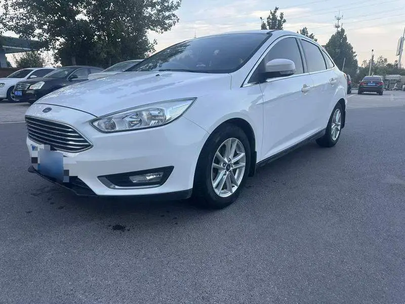 Fox 2015 Sedan 1.6L Automatic Fashion Edition