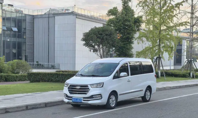 Ruifeng M4 2016 2.0L Manual Luxury Smart