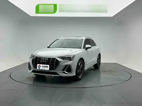 Audi Q3 2022 35 TFSI Stylish and Dynamic