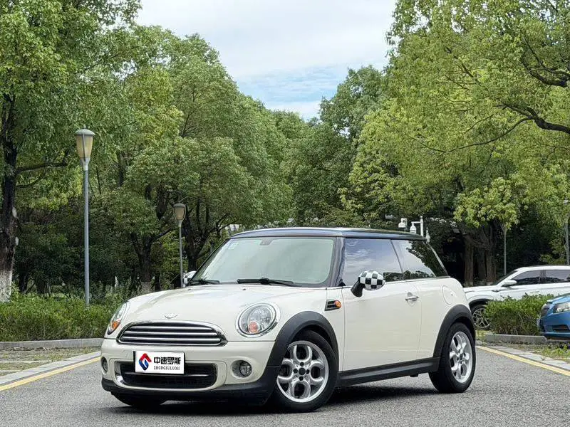 MINI 2011 1.6L COOPER Fun