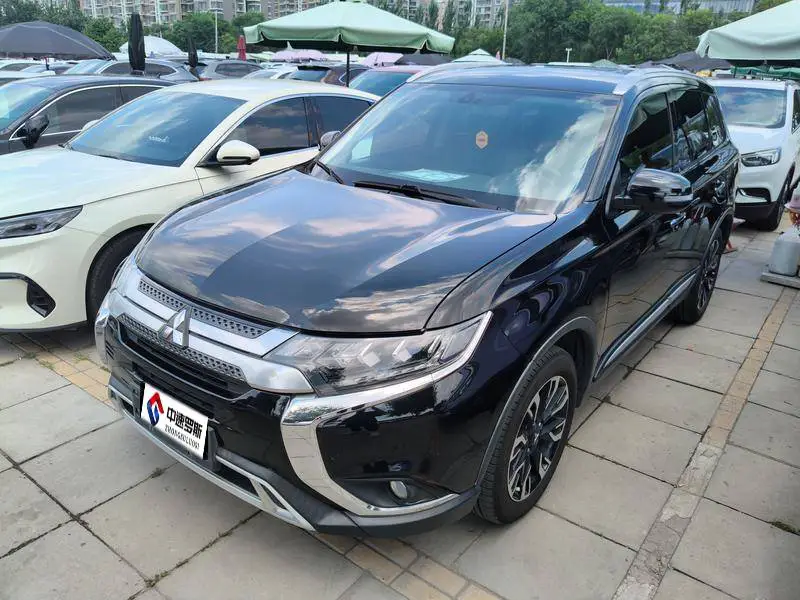 Outlander 2019 2.4L 4WD Enjoyable Edition 5-seater National V