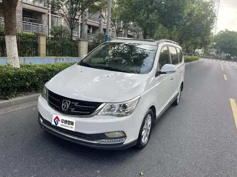 Baojun 730 2016 1.5T Manual Luxury 7 Seaters
