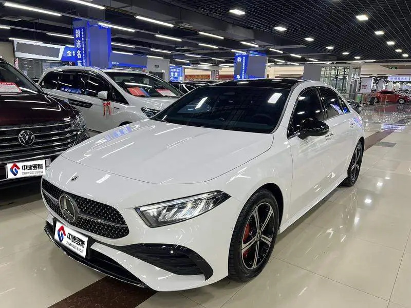 Mercedes-Benz A-Class 2024 A 200 L Fashion Edition