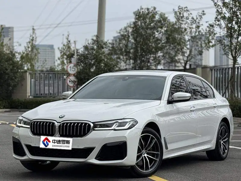 BMW 5 Series 2022 525Li M Sport Package