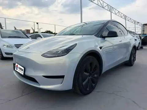 الطراز Y 2022 rear-wheel drive version