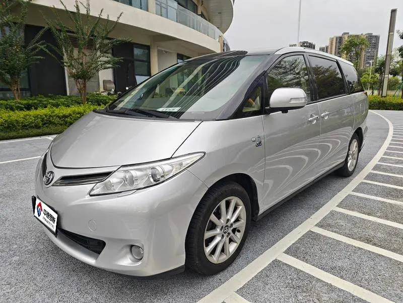 Previa 2012 3.5L 7-seater luxury model