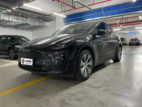 الطراز Y 2022 rear-wheel drive version