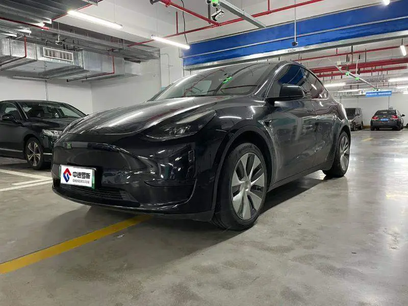 Model Y 2022 rear-wheel drive version
