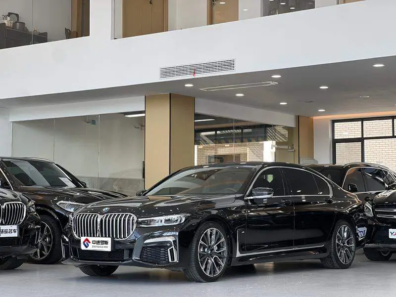 BMW 7 ซีรีส์ 2021 740Li Leading M Sport Package