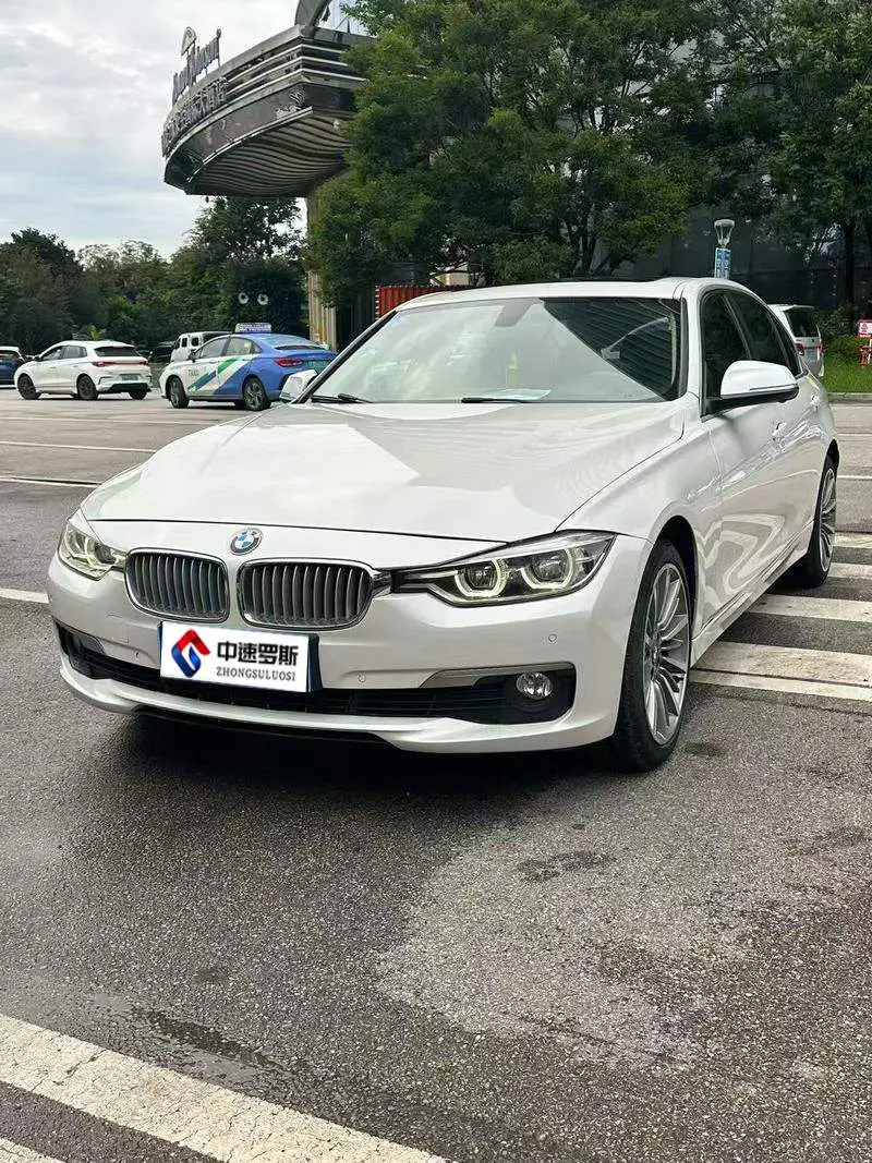 BMW 3 Serie 2019 320Li Fashion Edition
