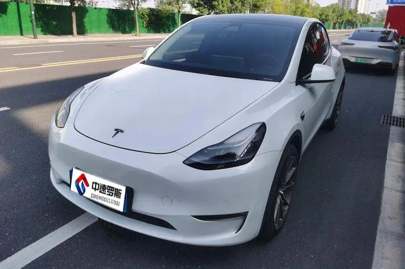 Model Y 2023 Long Range All-Wheel Drive