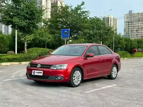 Sagitar 2014 1.4TSI Automatic Luxury Modèle