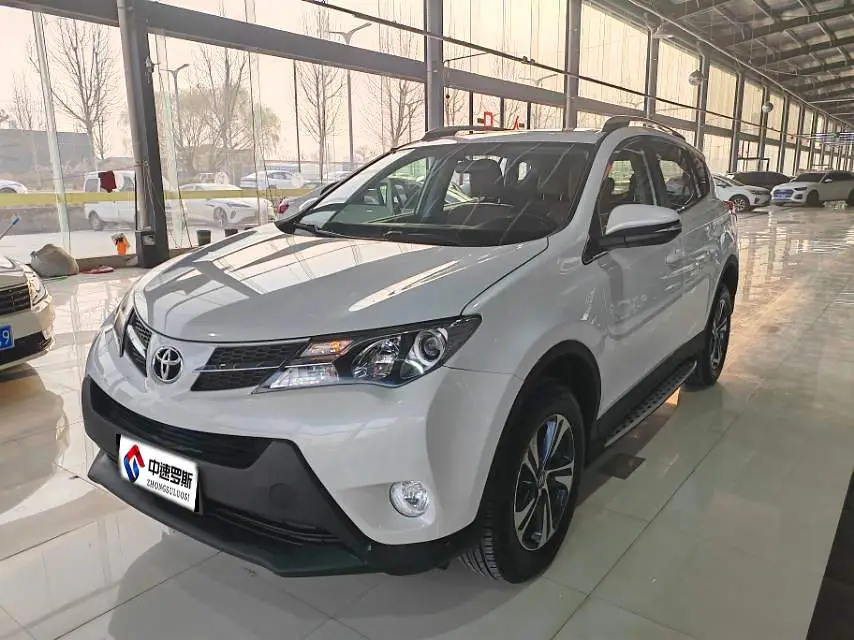 RAV4 Rongfang 2015 2.0L CVT 2WD Fashion Edition