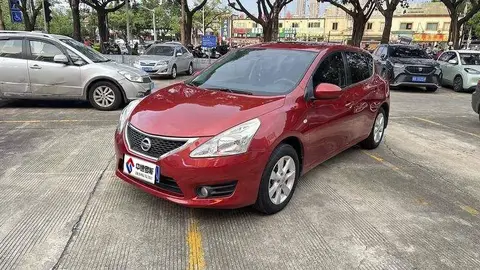 TIIDA 2011 1.6L CVT Intelligent รุ่น