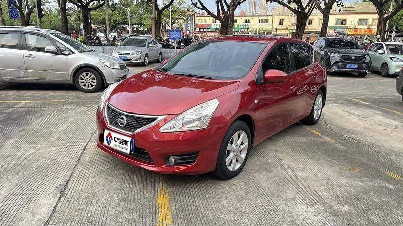 TIIDA 2011 1.6L CVT Intelligent Model