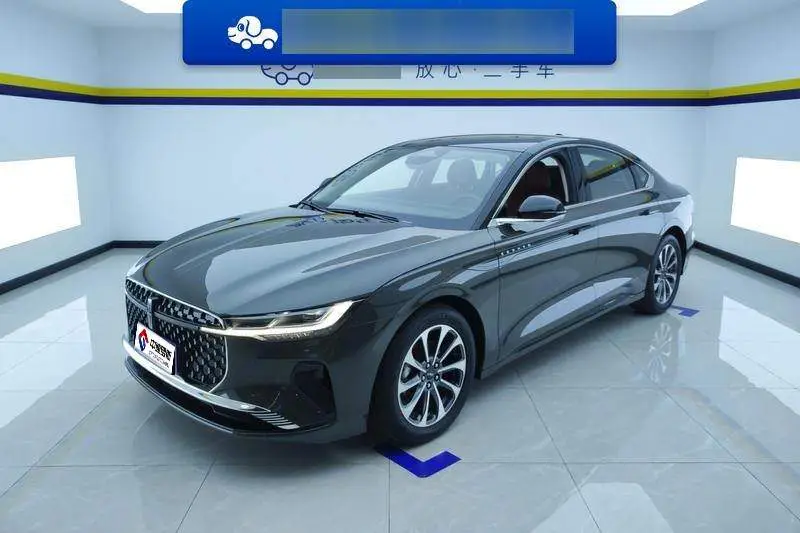 Lincoln Z 2025 2.0T Premium Edition