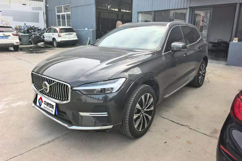 Volvo XC60 2025 B5 4WD Zhiyuan Deluxe Edition