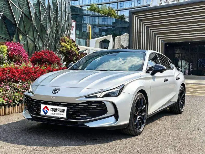 MG7 2023 2.0T Automatic Beauty Hunter Premium Edition