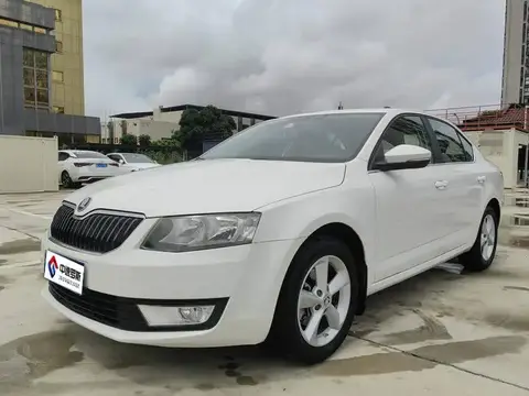 Octavia 2015 1.6L Automatic Yijie Edition