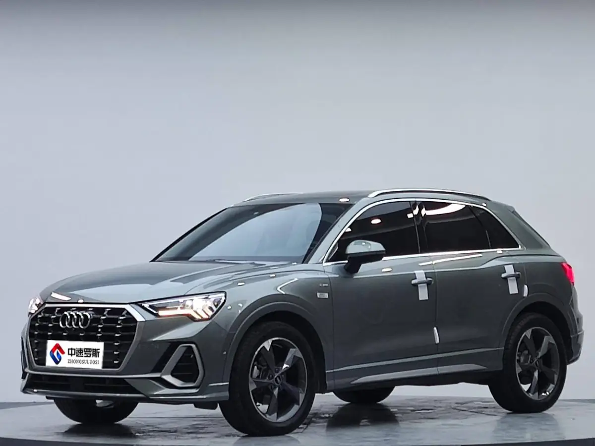 Audi Q3 2022 35 TFSI Stylish and Dynamic