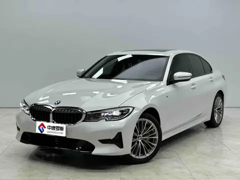 BMW 3 Series 2022 320i Sport Package