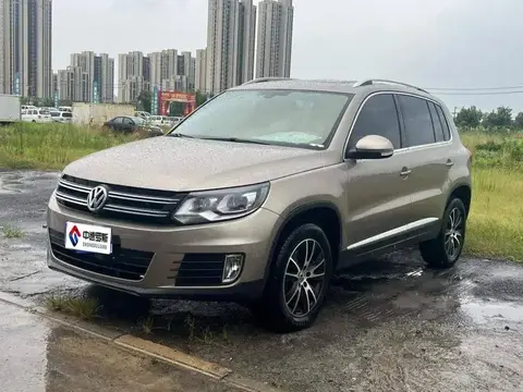 Tiguan 2015 1.8TSI Automatic 2WD Luxury Modelo