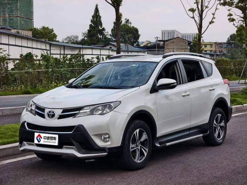 RAV4 Rongfang 2015 2.0L CVT 2WD Fashion Edition