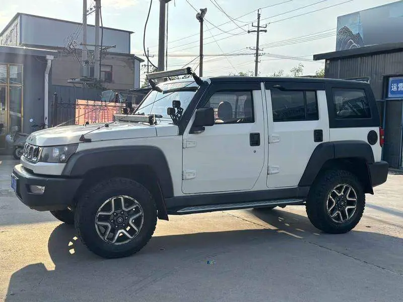Beijing BJ40 2016 40L 2.3T Automatic 4WD Premium Edition