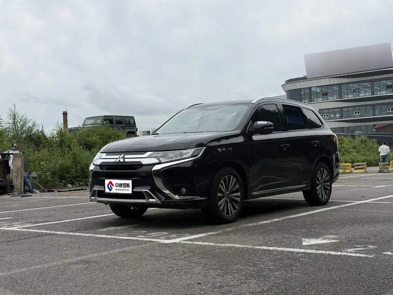 Outlander 2021 Model 2.0L 2WD Enjoy Edition 5 Seaters