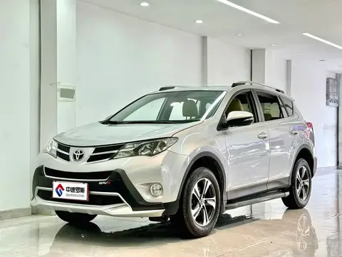 RAV4 Rongfang 2015 2.0L CVT 4WD Fashion Edition